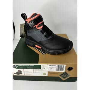 The Original Muck Boot Company Womens APEX boots new with box size 7